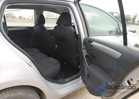 2014 Volkswagen Golf 2.5L z USA, uszkodzony, nr VIN WVWDB7AJXEW002564